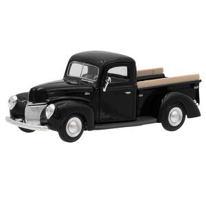 MotorMax American Classics 1940 Ford Pickup Truck in Black 1:24 Scale Diecast